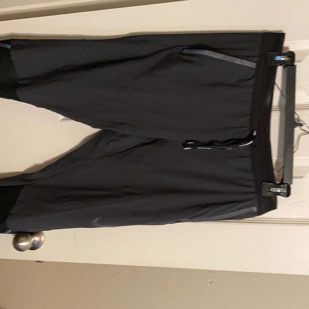 Nike sweatpants size medium